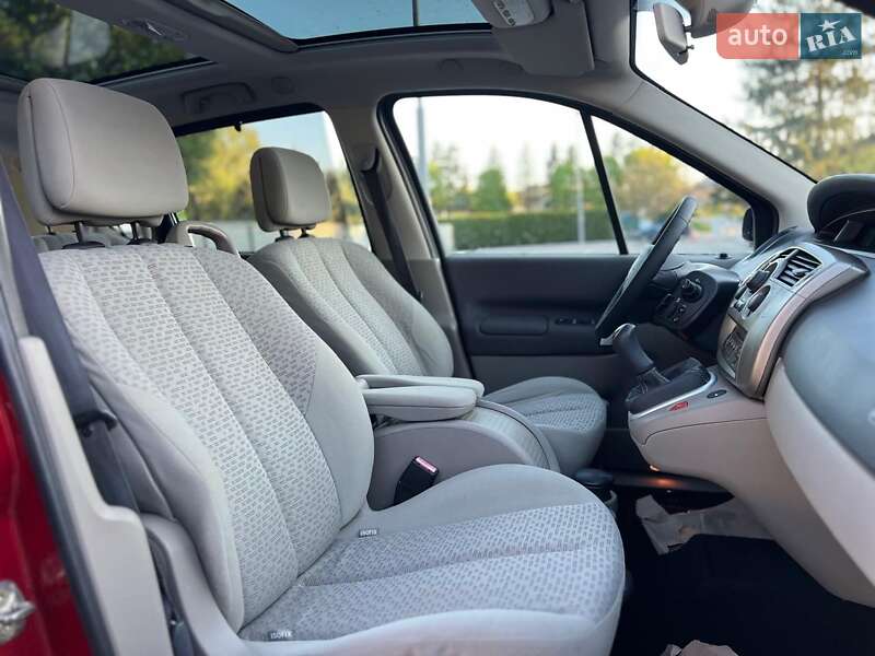 Минивэн Renault Scenic 2006 в Луцке