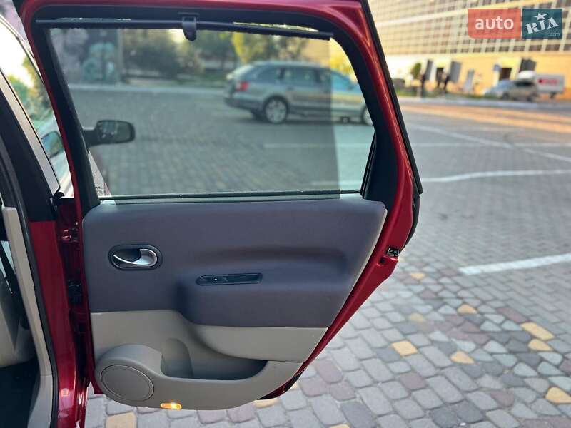 Минивэн Renault Scenic 2006 в Луцке