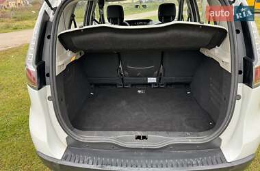 Минивэн Renault Scenic 2016 в 