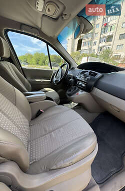 Минивэн Renault Scenic 2003 в 