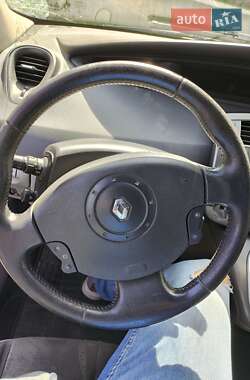 Минивэн Renault Scenic 2005 в 