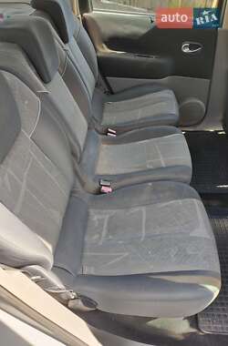 Минивэн Renault Scenic 2005 в 