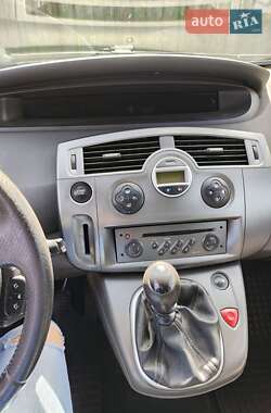 Минивэн Renault Scenic 2005 в 