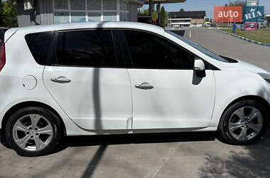 Мінівен Renault Scenic 2010 в 