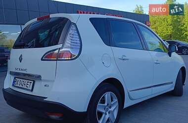 Минивэн Renault Scenic 2016 в 