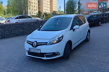 Минивэн Renault Scenic 2016 в 