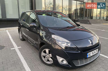 Мінівен Renault Scenic 2011 в 