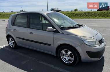 Минивэн Renault Scenic 2005 в 