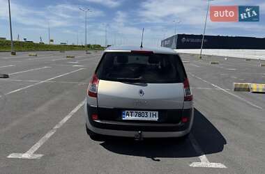 Минивэн Renault Scenic 2005 в 