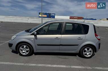 Минивэн Renault Scenic 2005 в 