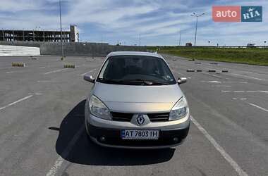 Минивэн Renault Scenic 2005 в 
