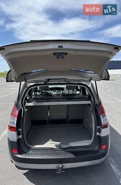 Минивэн Renault Scenic 2005 в 