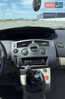 Минивэн Renault Scenic 2005 в 