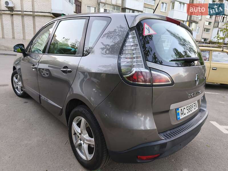 Минивэн Renault Scenic 2014 в Луцке