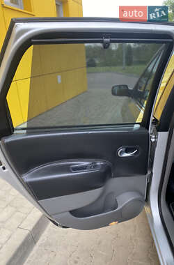 Минивэн Renault Scenic 2005 в 