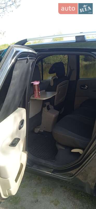 Мінівен Renault Scenic 2007 в Зарічному