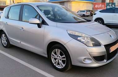 Минивэн Renault Scenic 2011 в Киеве
