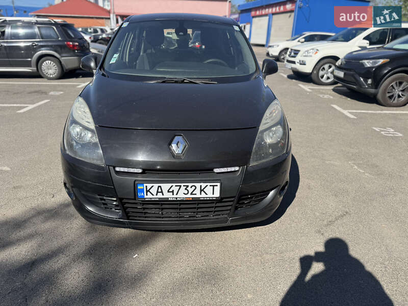 Минивэн Renault Scenic 2010 в Киеве