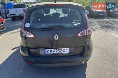 Мінівен Renault Scenic 2010 в 