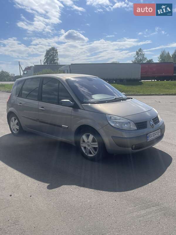 Минивэн Renault Scenic 2004 в Ратным