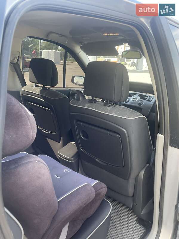 Минивэн Renault Scenic 2004 в Ратным