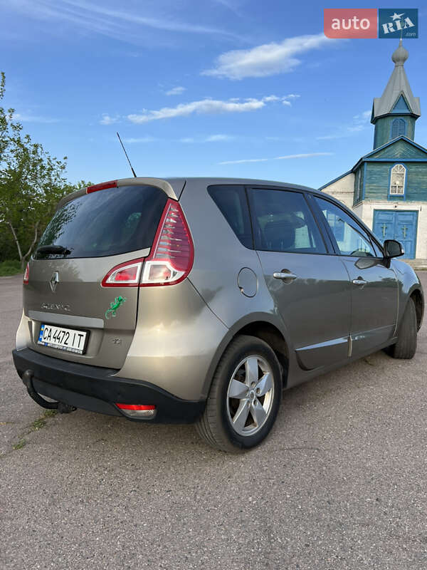 Мінівен Renault Scenic 2010 в Черкасах