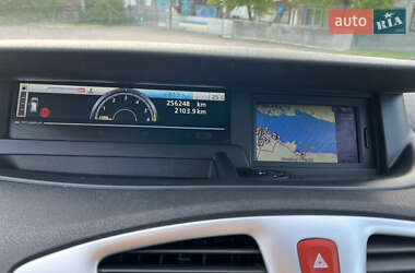 Минивэн Renault Scenic 2010 в 