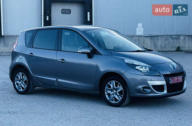 Мінівен Renault Scenic 2011 в 