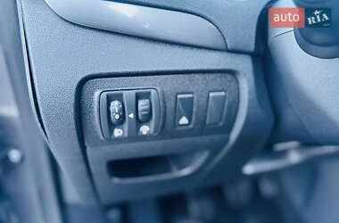 Мінівен Renault Scenic 2011 в 