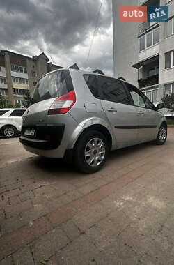 Минивэн Renault Scenic 2006 в 