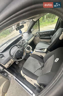 Минивэн Renault Scenic 2006 в 
