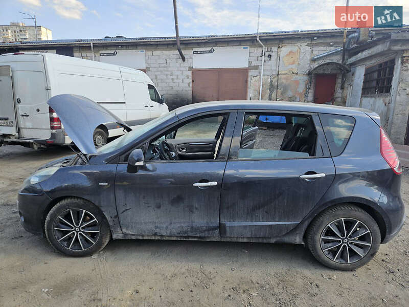 Renault Scenic 2011