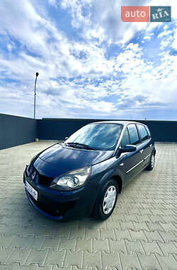 Минивэн Renault Scenic 2009 в 