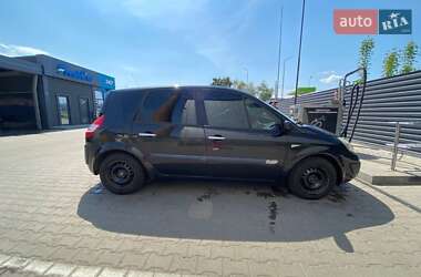 Минивэн Renault Scenic 2006 в 
