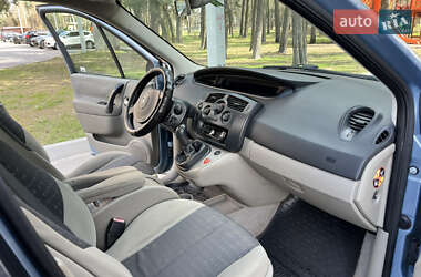 Минивэн Renault Scenic 2005 в 