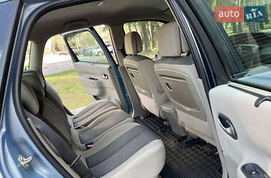 Минивэн Renault Scenic 2005 в 