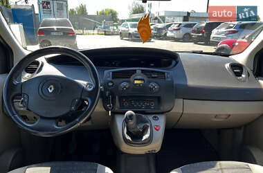 Минивэн Renault Scenic 2006 в 