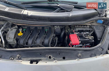 Минивэн Renault Scenic 2005 в 