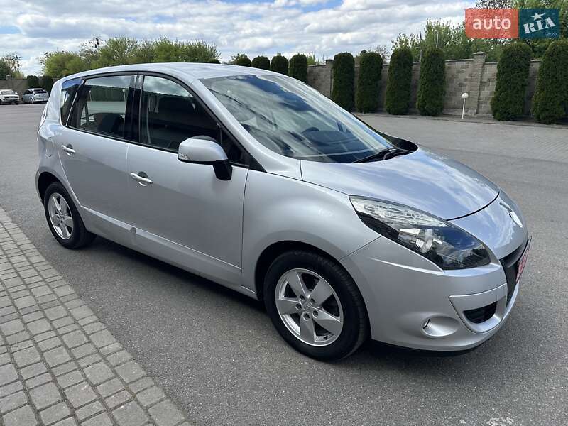Минивэн Renault Scenic 2010 в Луцке