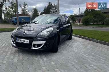Renault Scenic 2011