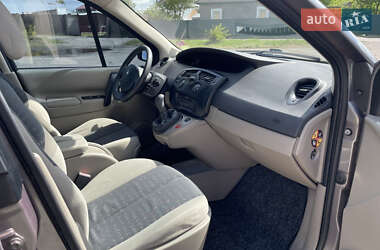 Минивэн Renault Scenic 2005 в 