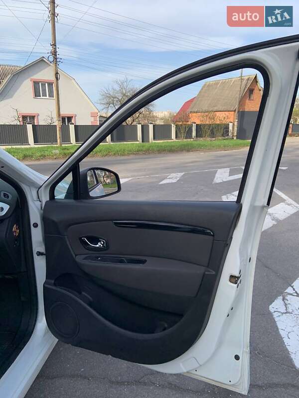 Минивэн Renault Scenic 2012 в Виннице
