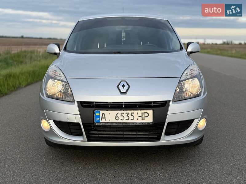 Мінівен Renault Scenic 2010 в 