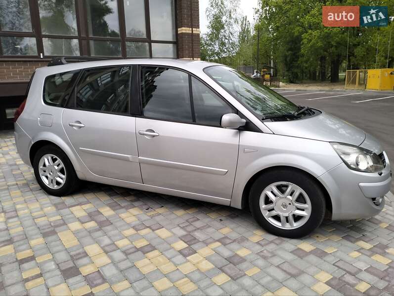 Минивэн Renault Scenic 2008 в 