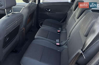 Минивэн Renault Scenic 2011 в 