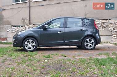 Мінівен Renault Scenic 2010 в 