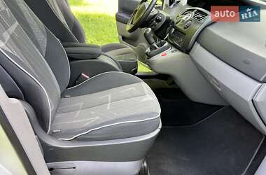 Минивэн Renault Scenic 2006 в 