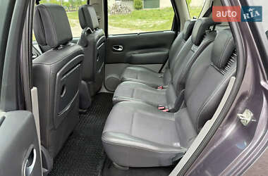 Минивэн Renault Scenic 2005 в 