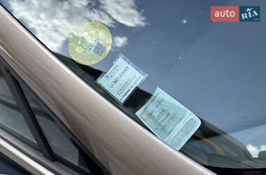 Минивэн Renault Scenic 2013 в 