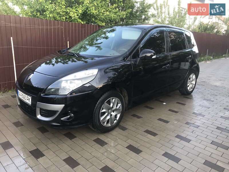 Renault Scenic 2011